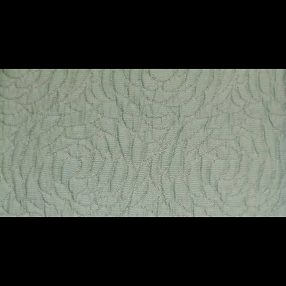 Chinoiserie Kensho 71073-15 Matelassé Fabric Aqua - Picture 4 of 8